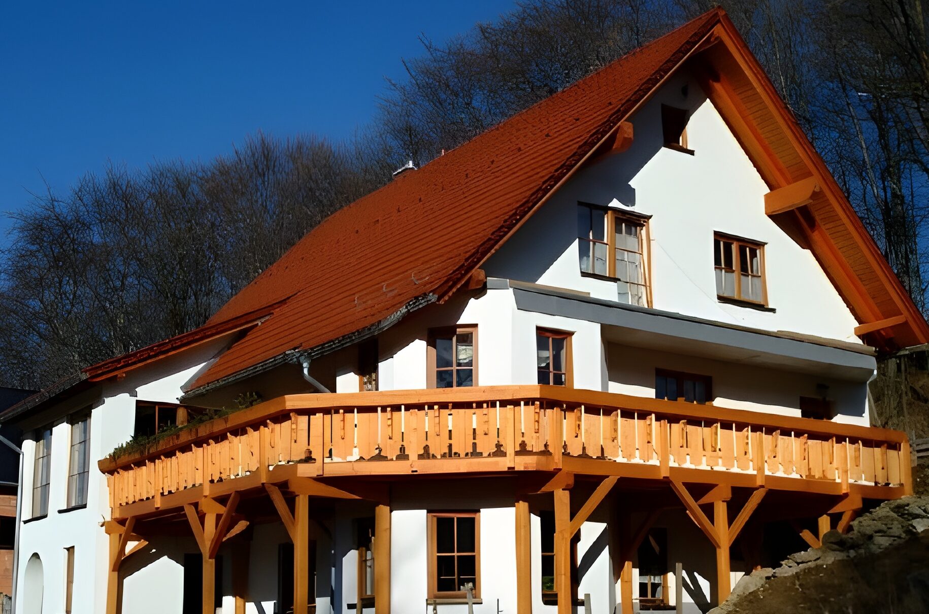 Balkongeländer aus Holz